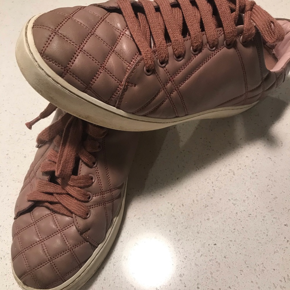 Women’s 7 Burberry sneaker 37 uk